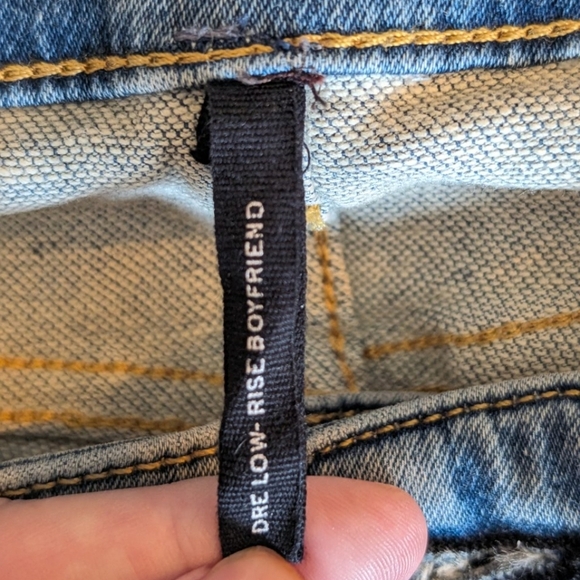 Rag & Bone Dre Low-Rise Slim Boyfriend Jeans, Size 31, "Quartz" Wash - Picture 9 of 11